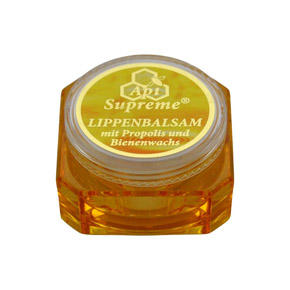 Lip balm with beeswax and propolis